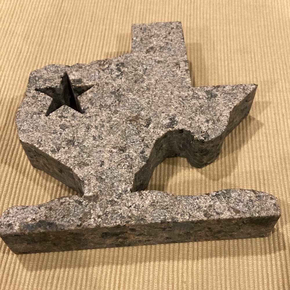 Granite Texas - Cut with Water Jet - Picture 8 of 11